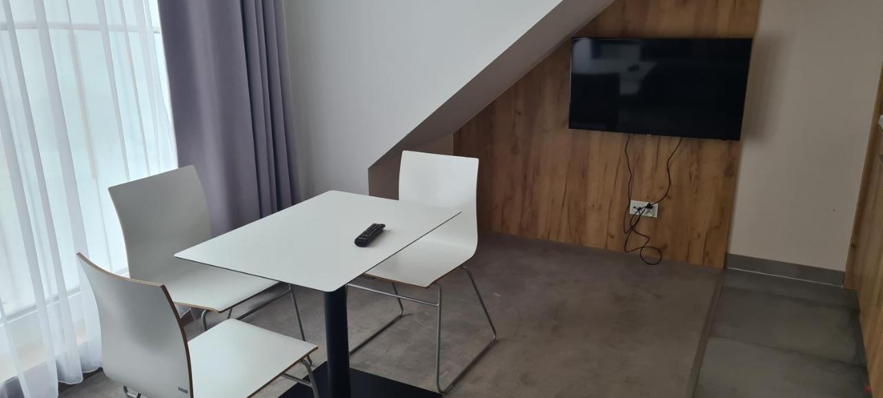 Aparthotel Apartamenty Czarna Gora 408 Sienna  Ngoại thất bức ảnh